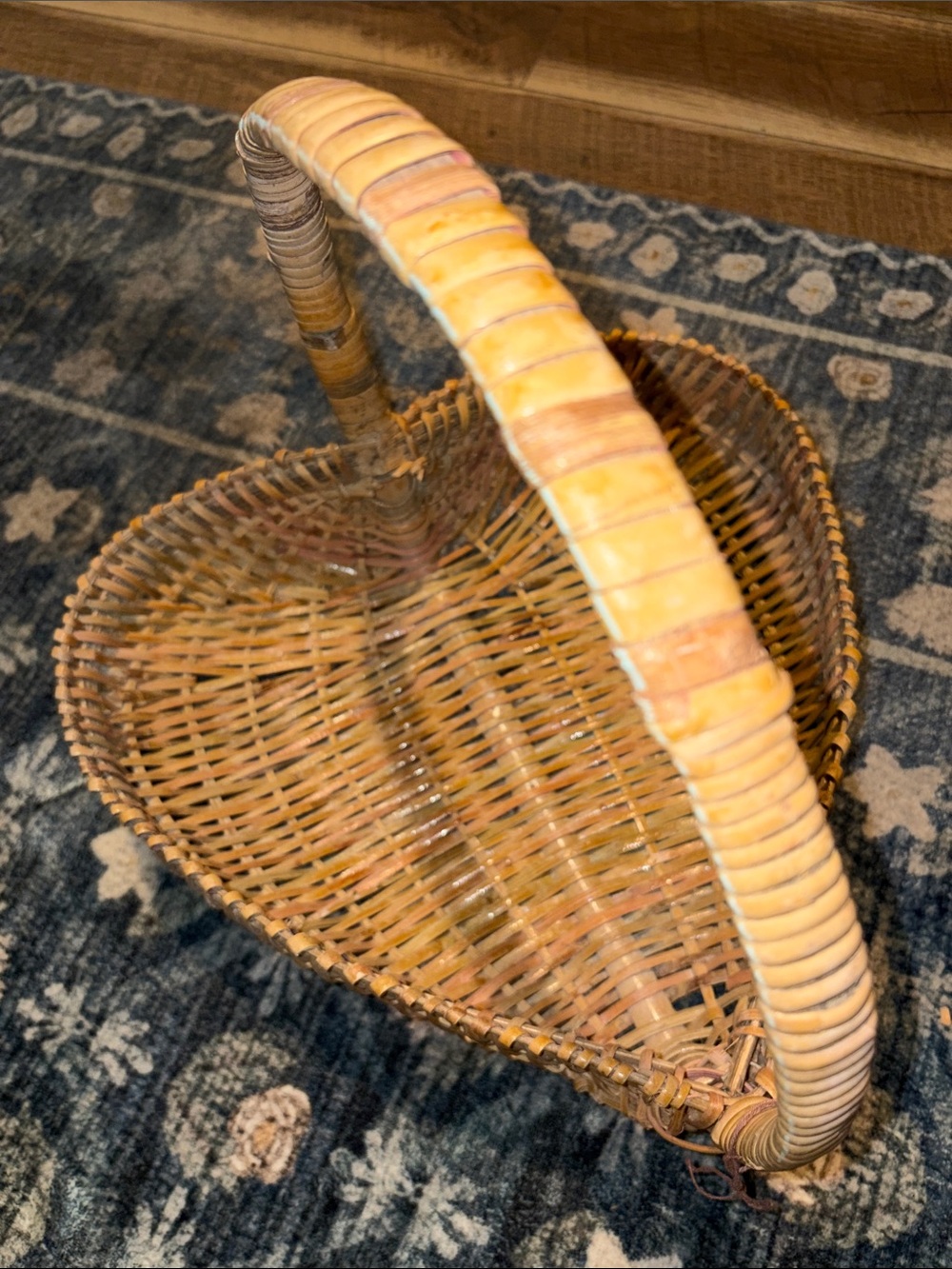 Woven Heart-Shaped Basket with Handle - Natural Tan